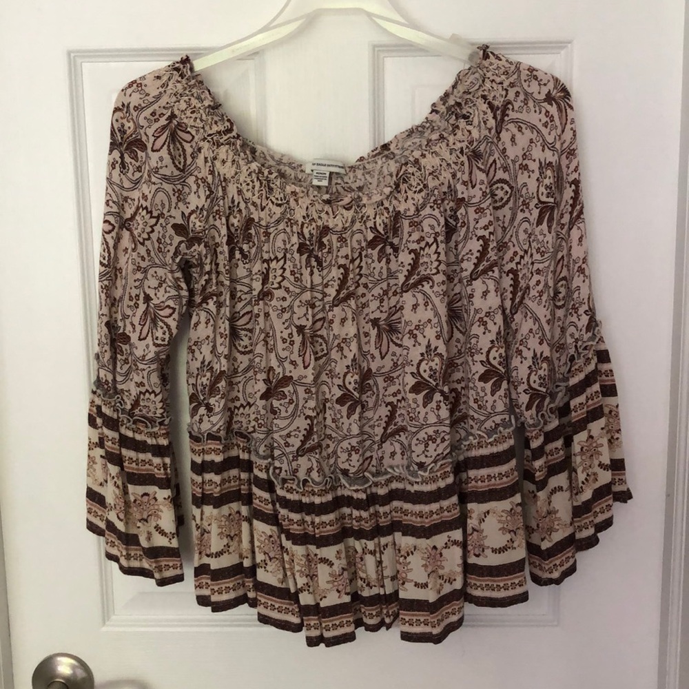 American Eagle off the shoulder top
